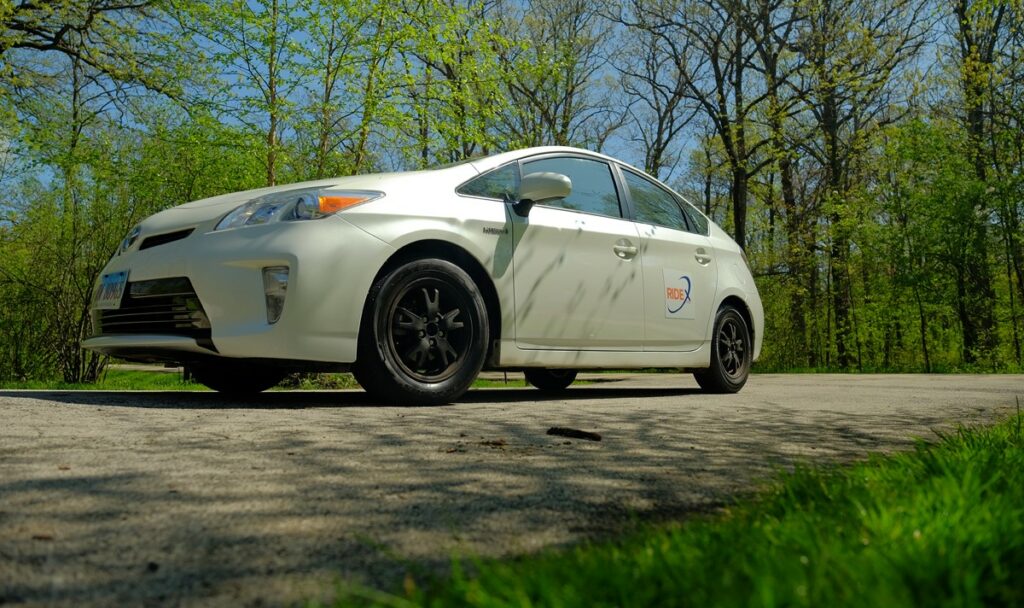 Supporting Local to Get Around Chicagoland Ride X Taxi